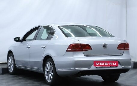 Volkswagen Passat B7, 2011 год, 865 000 рублей, 2 фотография