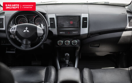 Mitsubishi Outlander III рестайлинг 3, 2011 год, 1 341 854 рублей, 9 фотография