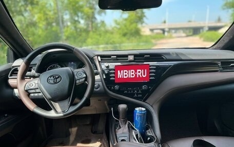 Toyota Camry, 2019 год, 1 750 000 рублей, 5 фотография