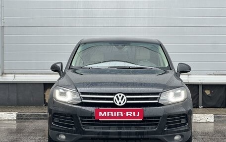 Volkswagen Touareg III, 2013 год, 2 379 000 рублей, 2 фотография