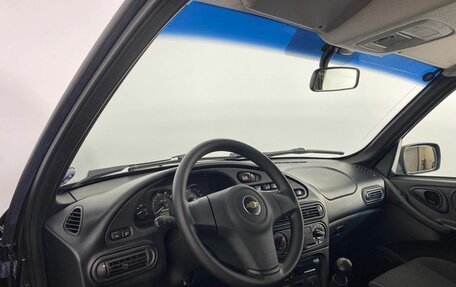 Chevrolet Niva I рестайлинг, 2018 год, 879 000 рублей, 12 фотография