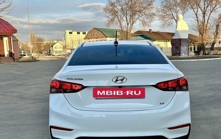 Hyundai Solaris II рестайлинг, 2019 год, 1 410 000 рублей, 3 фотография