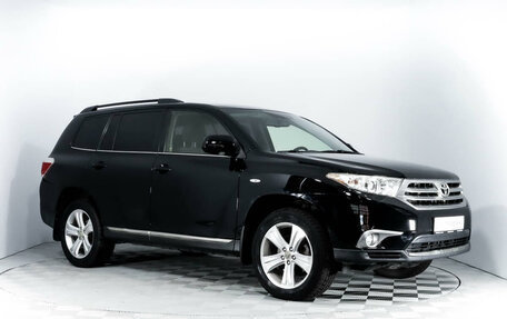 Toyota Highlander III, 2013 год, 2 548 000 рублей, 3 фотография