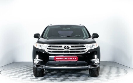 Toyota Highlander III, 2013 год, 2 548 000 рублей, 2 фотография