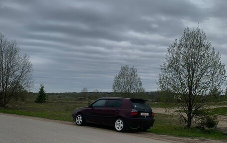 Volkswagen Golf III, 1991 год, 140 000 рублей, 2 фотография