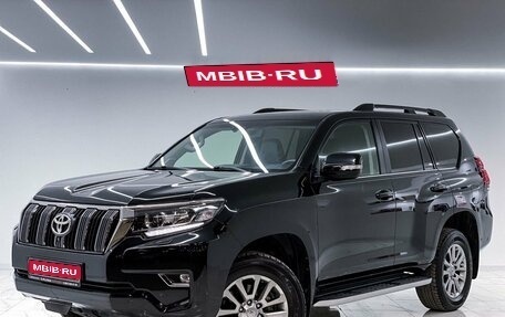 Toyota Land Cruiser Prado 150 рестайлинг 2, 2018 год, 6 350 000 рублей, 1 фотография