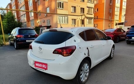 Opel Astra J, 2011 год, 735 000 рублей, 4 фотография