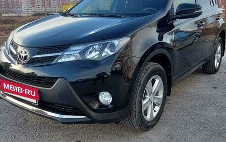 Toyota RAV4, 2014 год, 2 470 000 рублей, 6 фотография