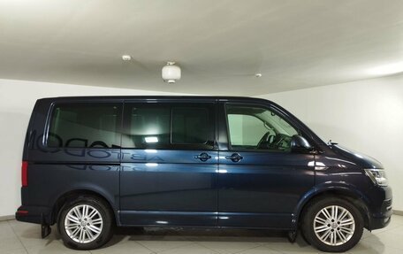 Volkswagen Multivan T6 рестайлинг, 2018 год, 4 597 000 рублей, 3 фотография