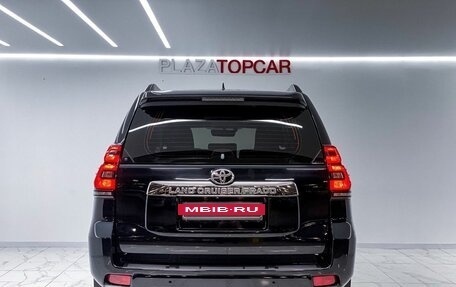 Toyota Land Cruiser Prado 150 рестайлинг 2, 2018 год, 6 350 000 рублей, 10 фотография