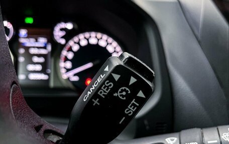 Toyota Land Cruiser Prado 150 рестайлинг 2, 2018 год, 6 350 000 рублей, 20 фотография