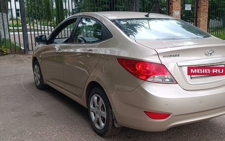 Hyundai Solaris II рестайлинг, 2012 год, 725 000 рублей, 4 фотография