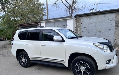 Toyota Land Cruiser Prado 150 рестайлинг 2, 2010 год, 2 950 000 рублей, 2 фотография