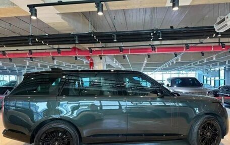 Land Rover Range Rover IV рестайлинг, 2023 год, 24 250 000 рублей, 5 фотография