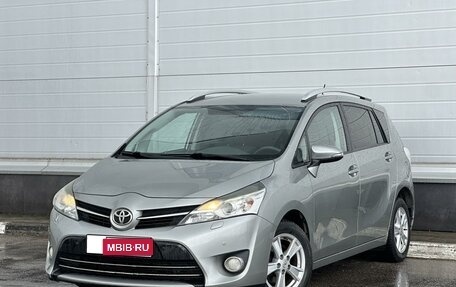 Toyota Verso I, 2013 год, 1 449 000 рублей, 1 фотография