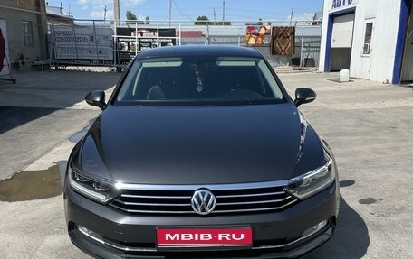 Volkswagen Passat B8 рестайлинг, 2018 год, 2 250 000 рублей, 1 фотография