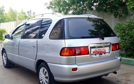 Toyota Ipsum II, 2000 год, 670 000 рублей, 7 фотография