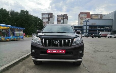 Toyota Land Cruiser Prado 150 рестайлинг 2, 2011 год, 3 500 000 рублей, 3 фотография