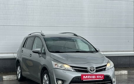 Toyota Verso I, 2013 год, 1 449 000 рублей, 3 фотография