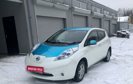 Nissan Leaf I, 2011 год, 1 090 000 рублей, 19 фотография