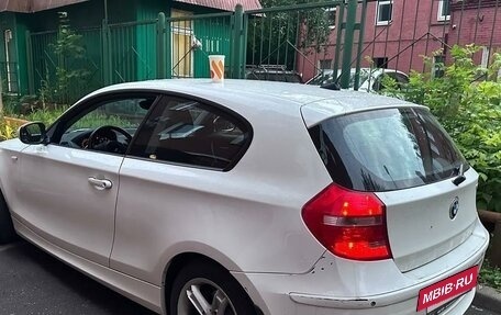 BMW 1 серия, 2011 год, 950 000 рублей, 4 фотография