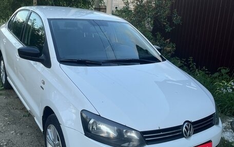 Volkswagen Polo VI (EU Market), 2013 год, 900 000 рублей, 4 фотография