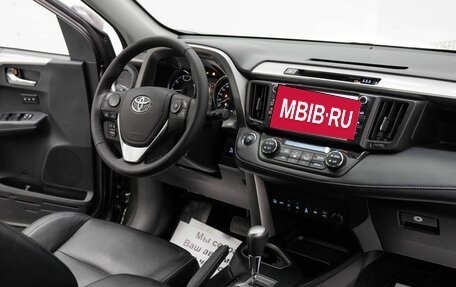 Toyota RAV4, 2018 год, 2 295 000 рублей, 5 фотография