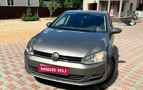 Volkswagen Golf VII, 2013 год, 1 350 000 рублей, 2 фотография