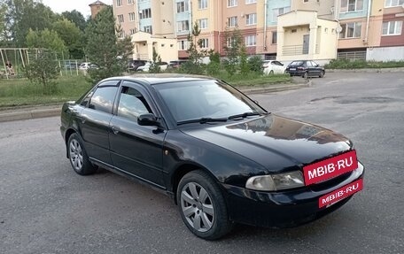 Audi A4, 1998 год, 299 000 рублей, 3 фотография