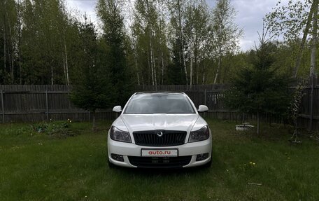 Skoda Octavia, 2011 год, 1 075 000 рублей, 2 фотография