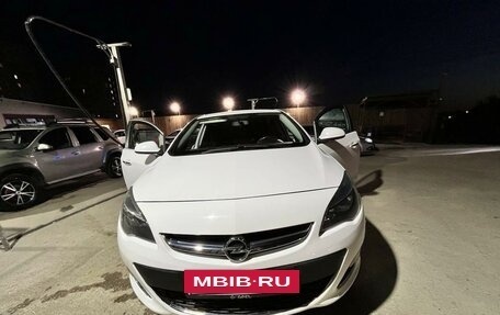 Opel Astra J, 2013 год, 990 000 рублей, 6 фотография