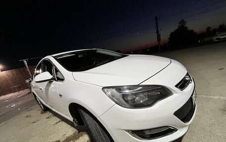 Opel Astra J, 2013 год, 990 000 рублей, 19 фотография