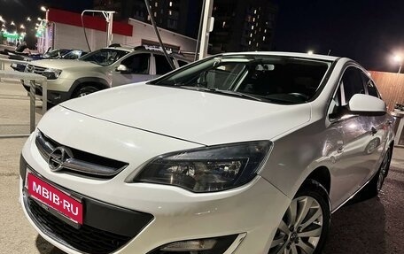 Opel Astra J, 2013 год, 990 000 рублей, 23 фотография