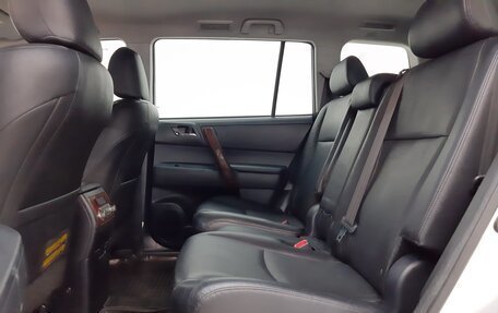 Toyota Highlander III, 2011 год, 1 850 000 рублей, 13 фотография