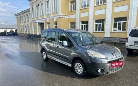 Peugeot Partner II рестайлинг 2, 2010 год, 635 000 рублей, 4 фотография