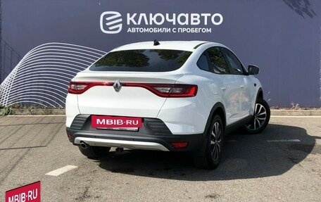 Renault Arkana I, 2021 год, 1 740 000 рублей, 2 фотография