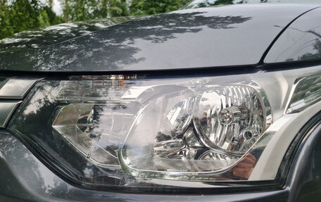 Mitsubishi Outlander III рестайлинг 3, 2014 год, 1 890 000 рублей, 17 фотография