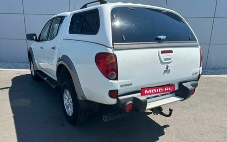 Mitsubishi L200 IV рестайлинг, 2013 год, 1 430 000 рублей, 6 фотография