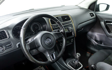 Volkswagen Polo VI (EU Market), 2010 год, 619 000 рублей, 11 фотография