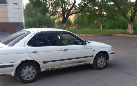 Nissan Sunny B15, 2000 год, 330 000 рублей, 4 фотография