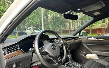Volkswagen Passat B8 рестайлинг, 2018 год, 2 600 000 рублей, 9 фотография