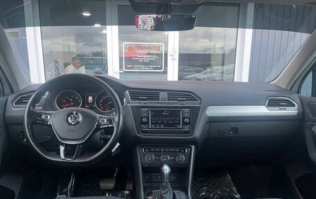 Volkswagen Tiguan II, 2018 год, 2 550 000 рублей, 13 фотография