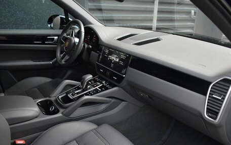 Porsche Cayenne III, 2021 год, 9 200 000 рублей, 15 фотография