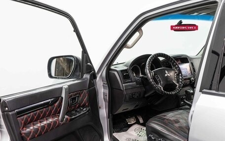 Mitsubishi Pajero IV, 2011 год, 2 179 000 рублей, 7 фотография