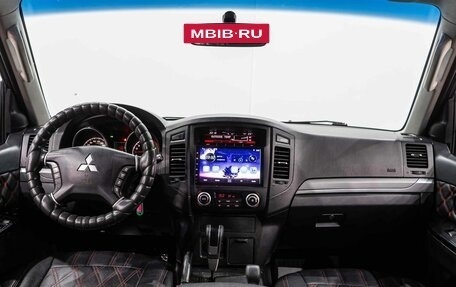 Mitsubishi Pajero IV, 2011 год, 2 179 000 рублей, 10 фотография