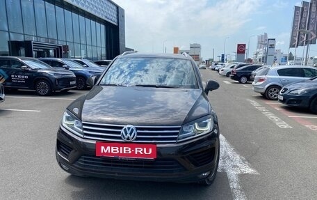 Volkswagen Touareg III, 2015 год, 3 333 000 рублей, 2 фотография