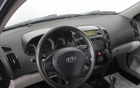 KIA cee'd I рестайлинг, 2008 год, 630 000 рублей, 13 фотография