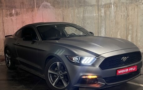 Ford Mustang VI рестайлинг, 2015 год, 2 600 000 рублей, 1 фотография