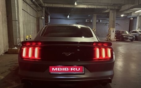 Ford Mustang VI рестайлинг, 2015 год, 2 600 000 рублей, 5 фотография