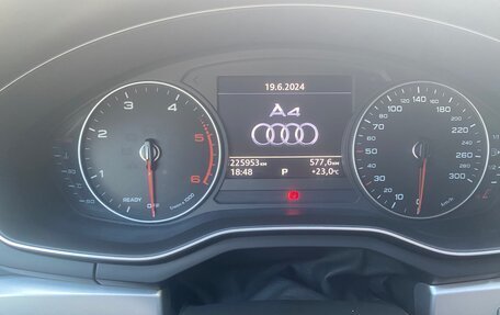 Audi A4, 2017 год, 2 500 000 рублей, 11 фотография